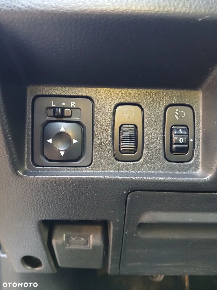 Mitsubishi Outlander 2.0 Comfort 4WD - 6
