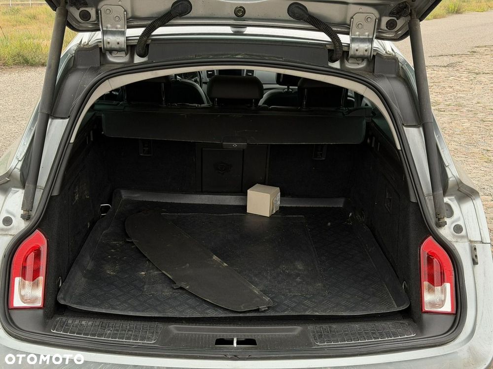 Opel Insignia - 11