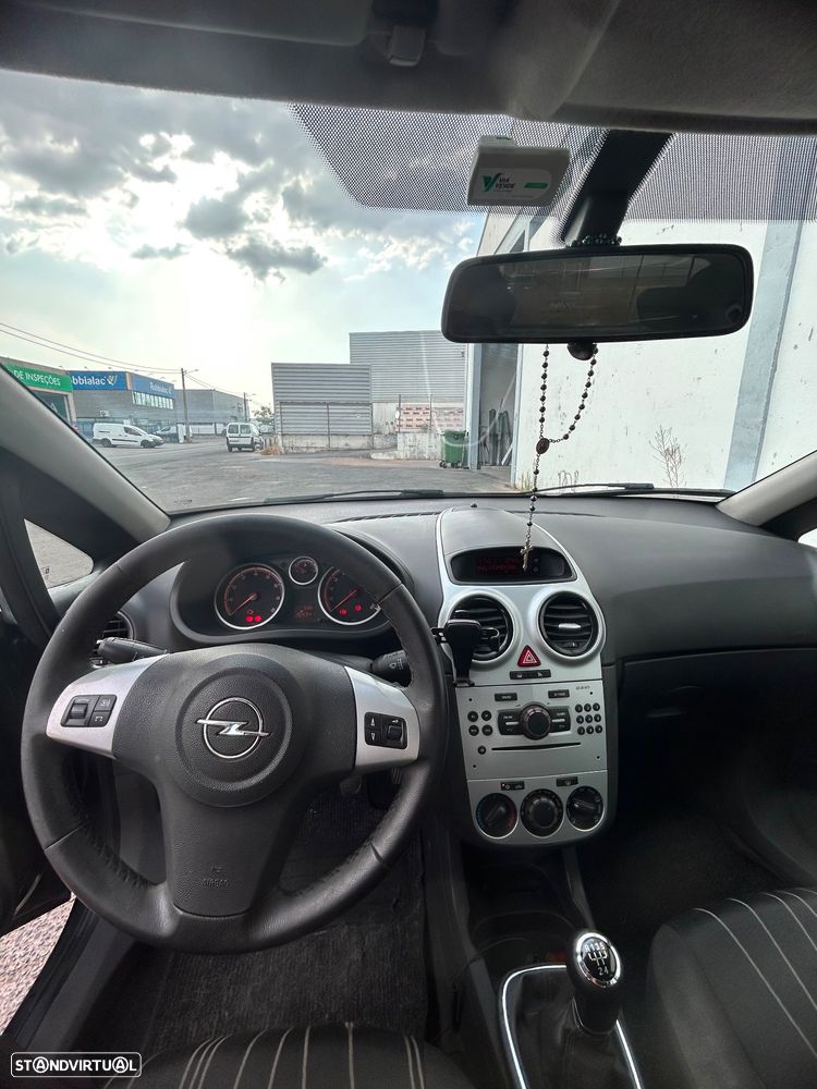 Opel Corsa 1.2 Enjoy - 5