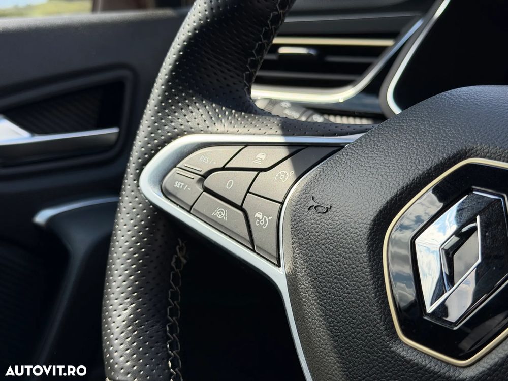 Renault Captur PHEV 160 Engineered - 24