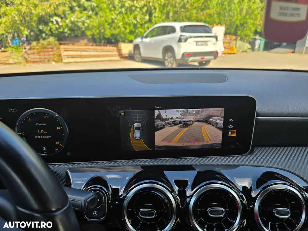 Mercedes-Benz A 200 7G-DCT Progressive - 24