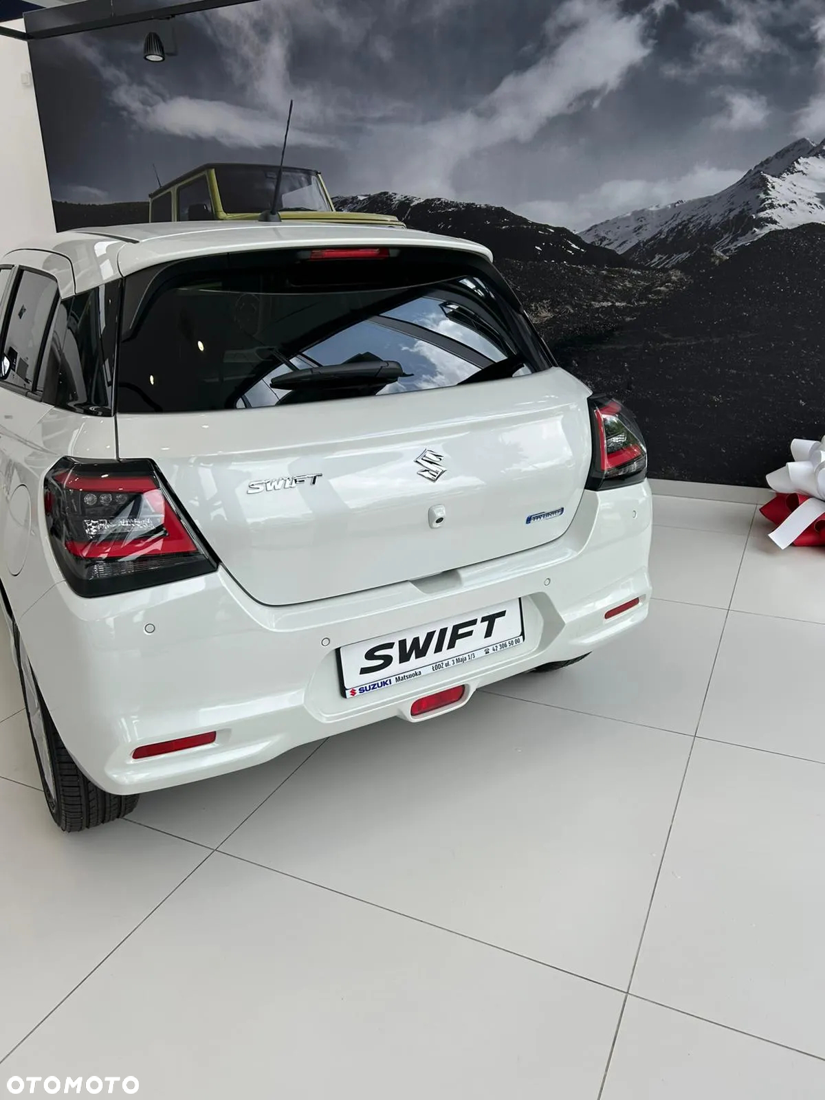 Suzuki Swift 1.2 Dualjet SHVS Premium Plus CVT - 6