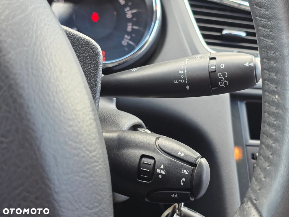 Peugeot 5008 HDI FAP 115 Allure - 29