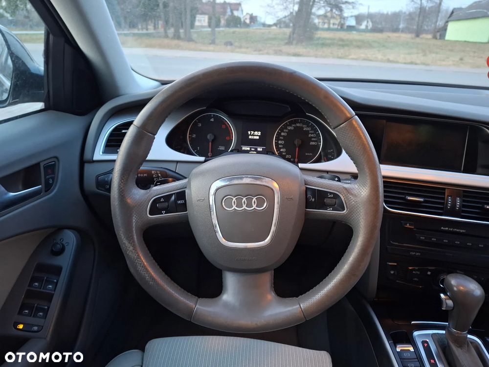 Audi A4 Avant 2.7 TDI DPF multitronic Ambiente - 25