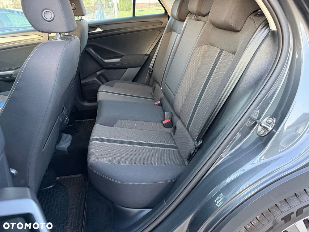 Volkswagen T-Roc 2.0 TDI SCR 4MOTION DSG ACTIVE - 12