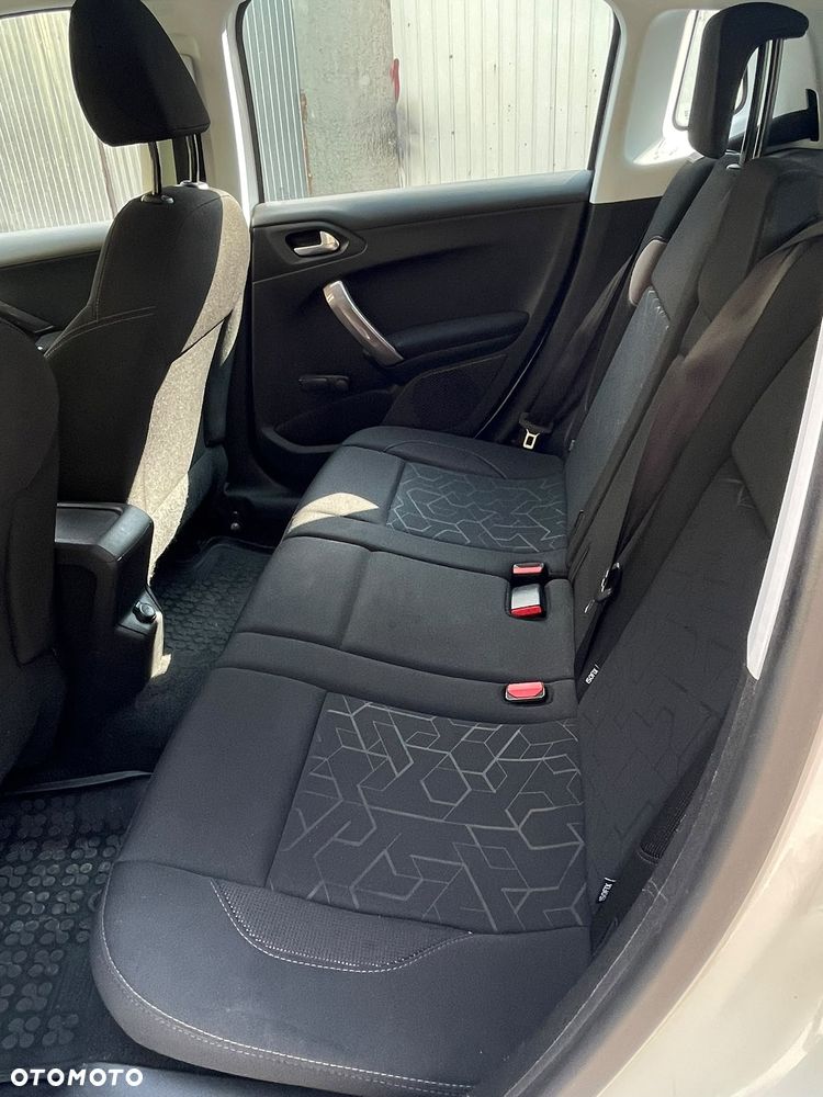 Peugeot 2008 82 VTI Active - 11