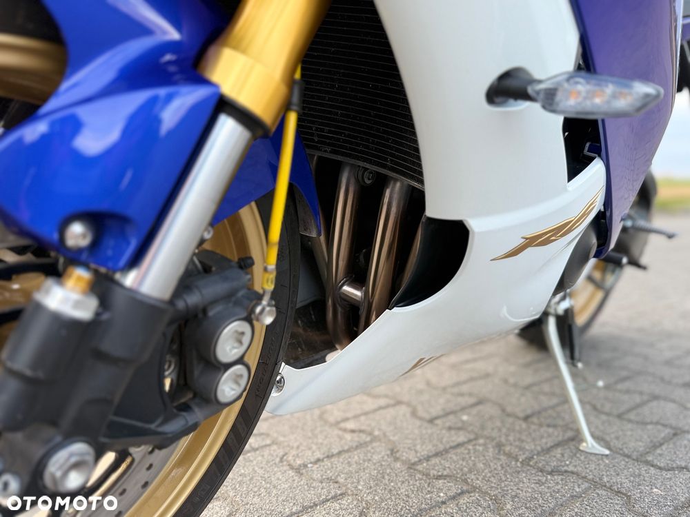 Yamaha R6 - 8