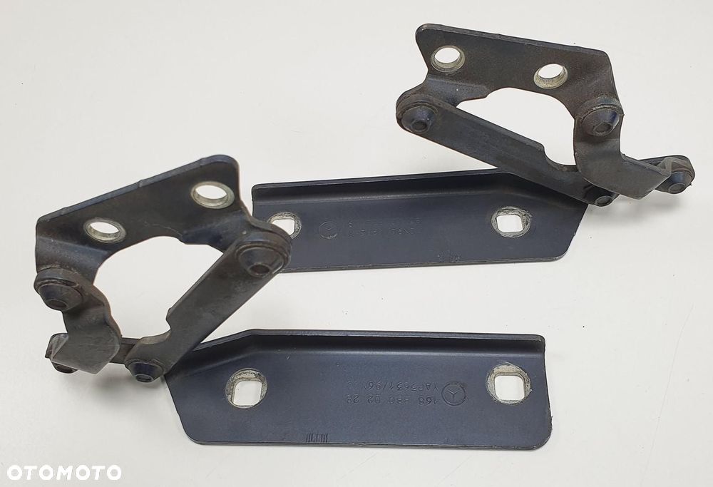 ZAWIASY MASKI MERCEDES W168 1688800228 PARA - 1