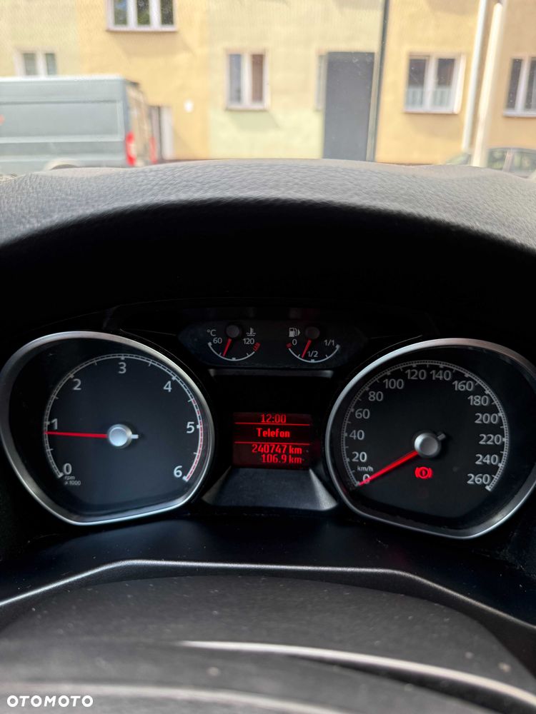 Ford Mondeo - 8