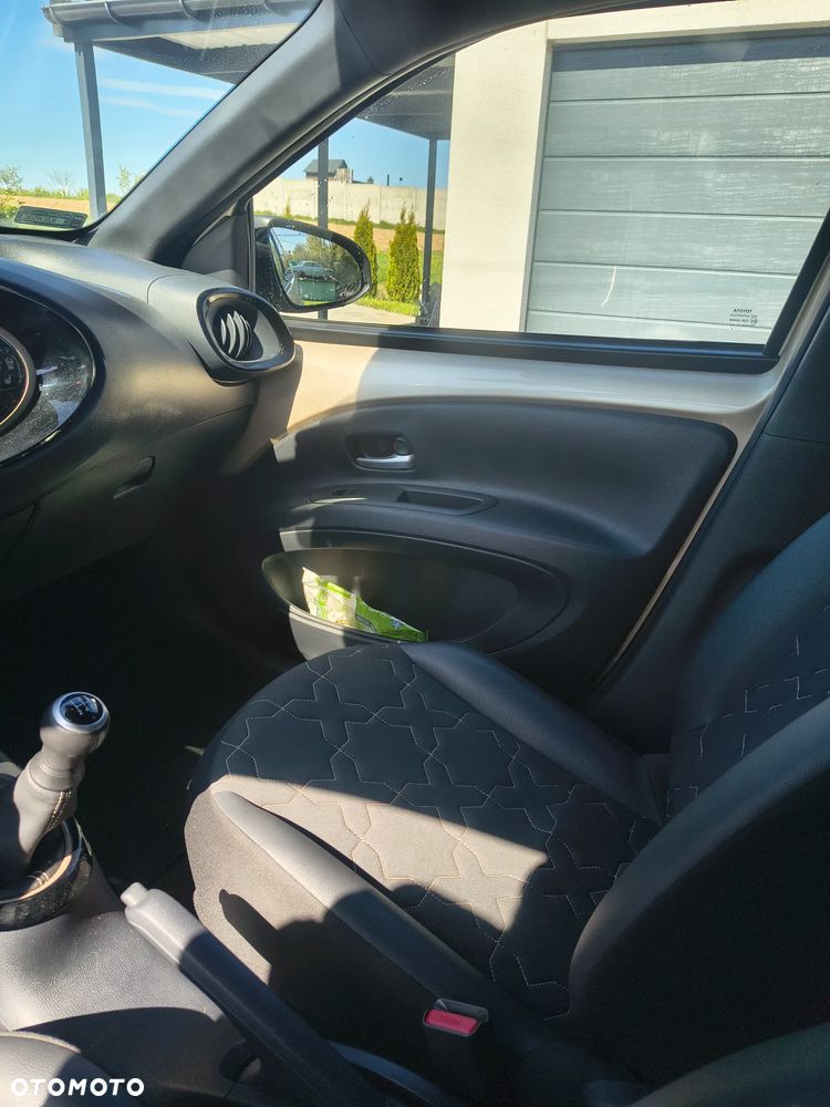 Toyota Aygo X 1.0 VVT-i Executive - 5