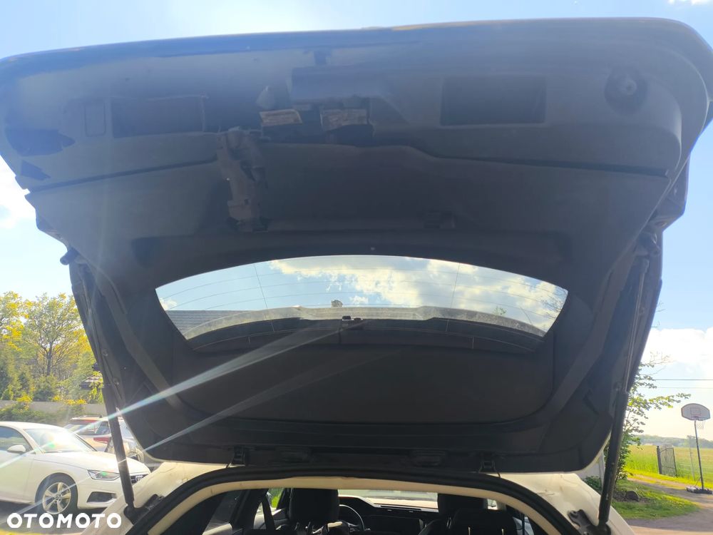 Peugeot 308 1.5 BlueHDi Allure S&S - 14