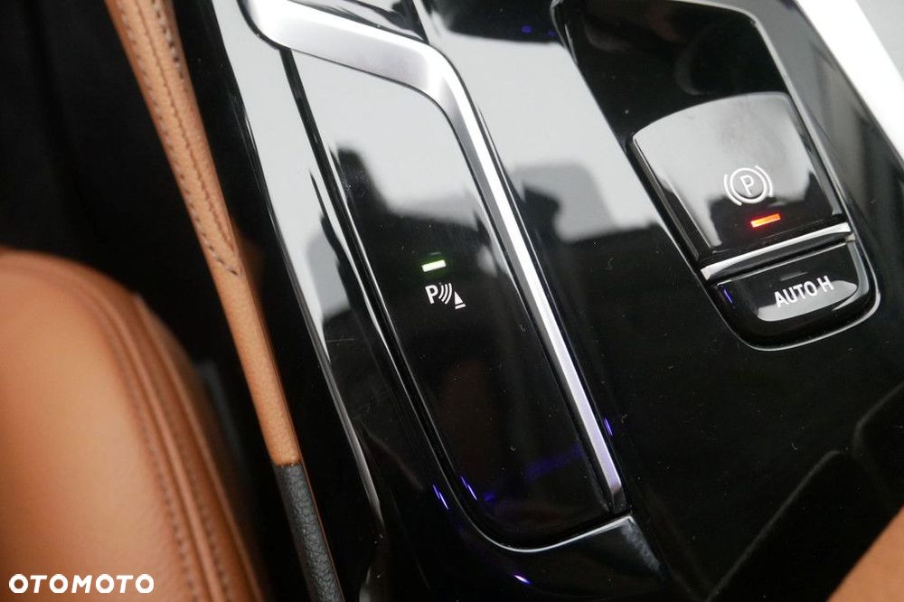 BMW Seria 5 - 23
