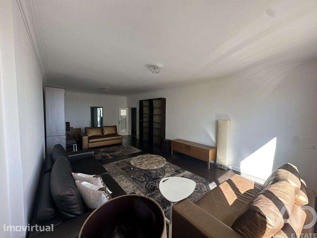 Apartamento T3 em Belém de 153,00 m2 - Grande imagem: 2/28