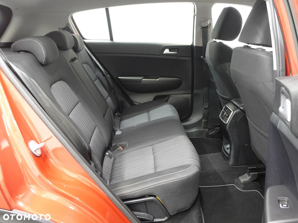 Kia Sportage 1.6 CRDI 2WD Eco-Dynamics+ (48V M-H) Vision - 23