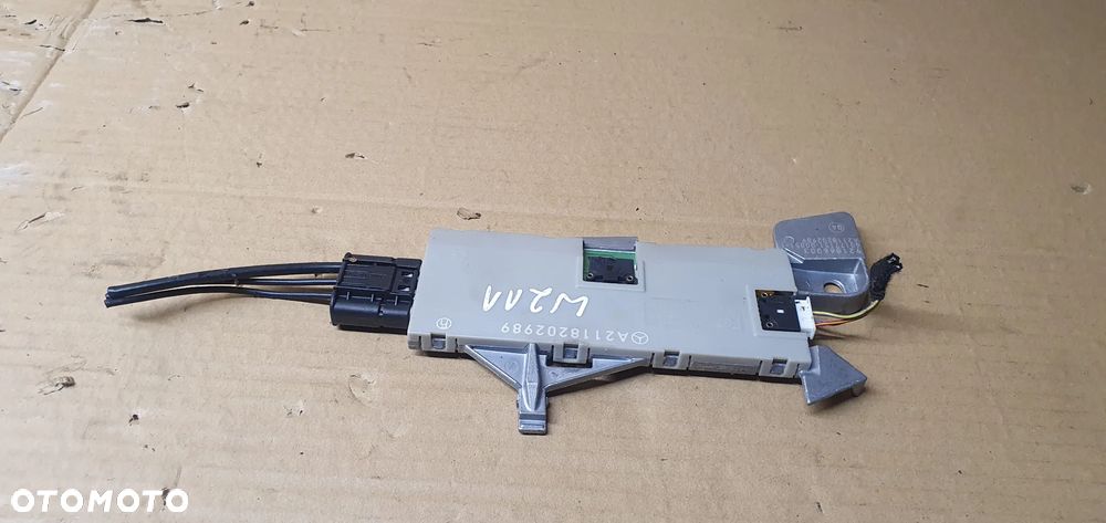 Moduł anteny wzmacniacz Mercedes E Klasa W211 A2118202989 - 3