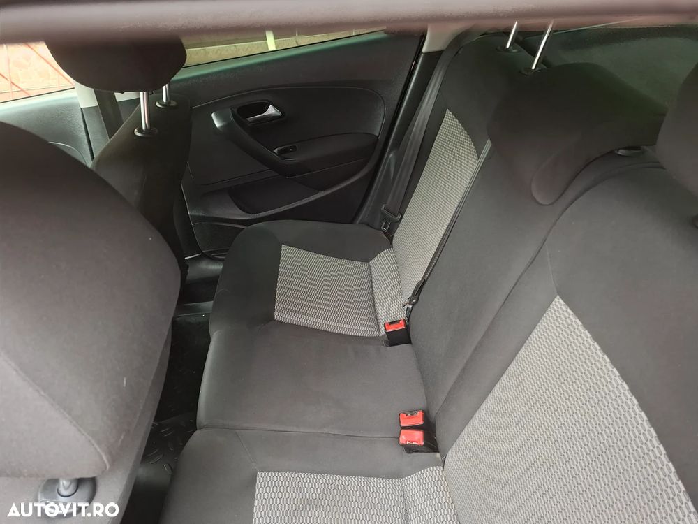 Volkswagen Polo - 12