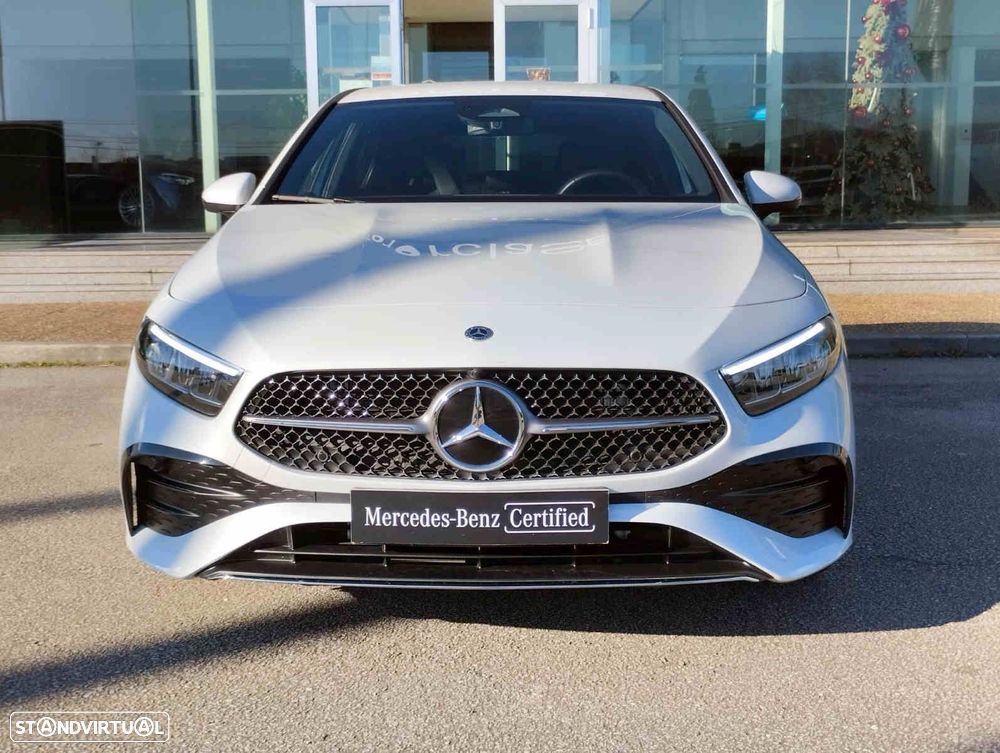 Mercedes-Benz A 250 e AMG Line - 13