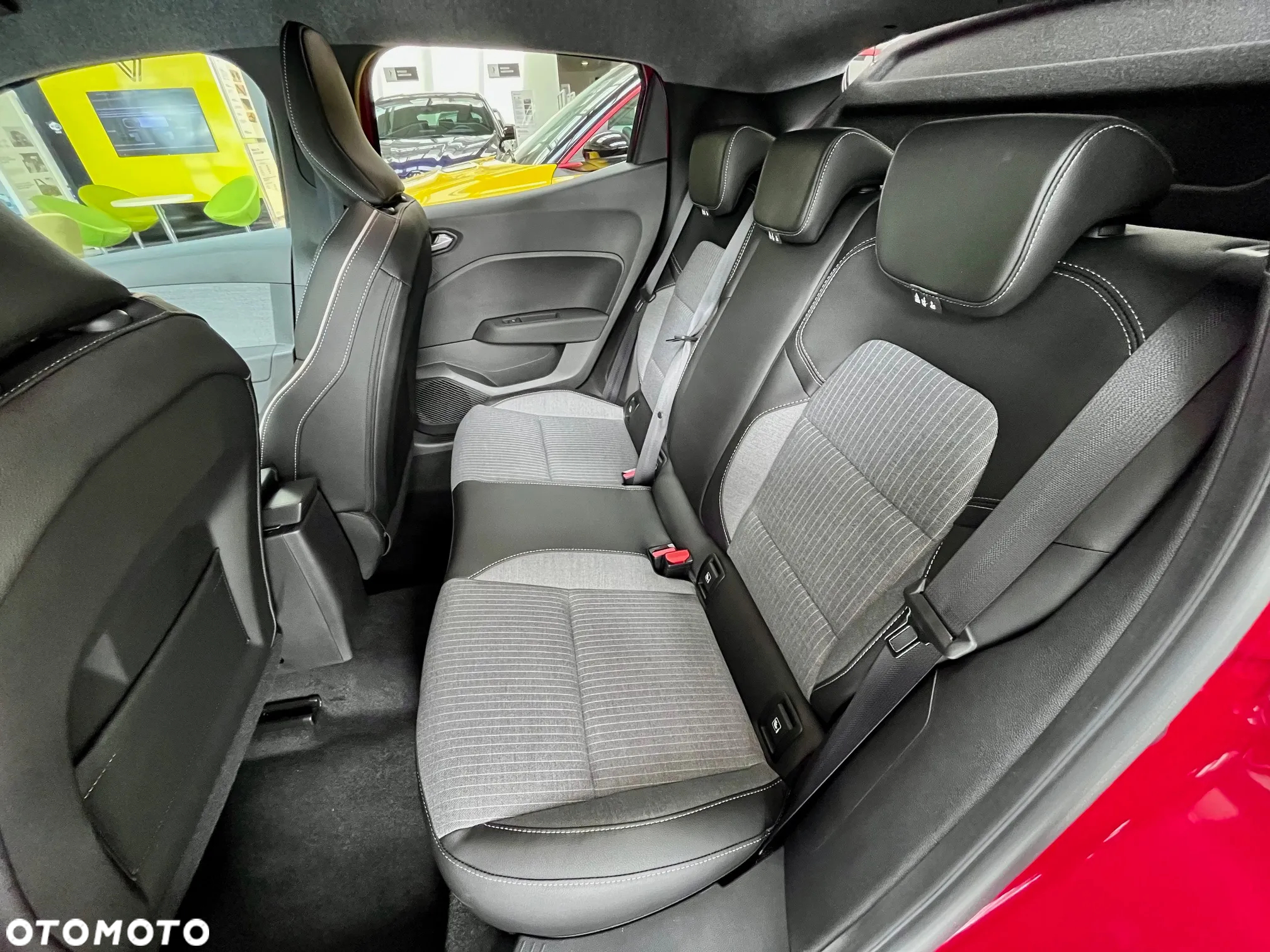 Renault Clio 1.0 TCe Techno - 10