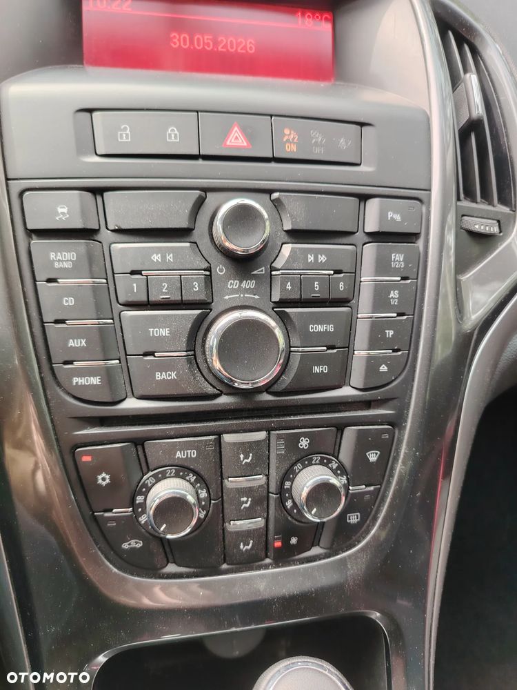 Opel Astra 1.6 Cosmo - 27