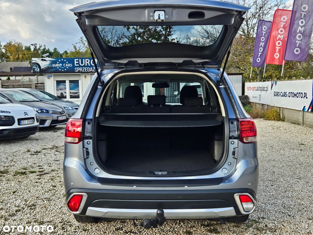 Mitsubishi Outlander 2.0 City Style 2WD - 19
