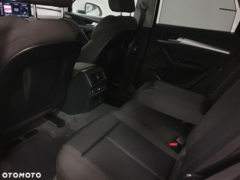 Audi Q5 40 TDI quattro S tronic S line - 28