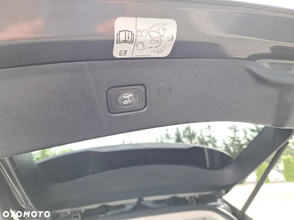 Ford Edge - 32