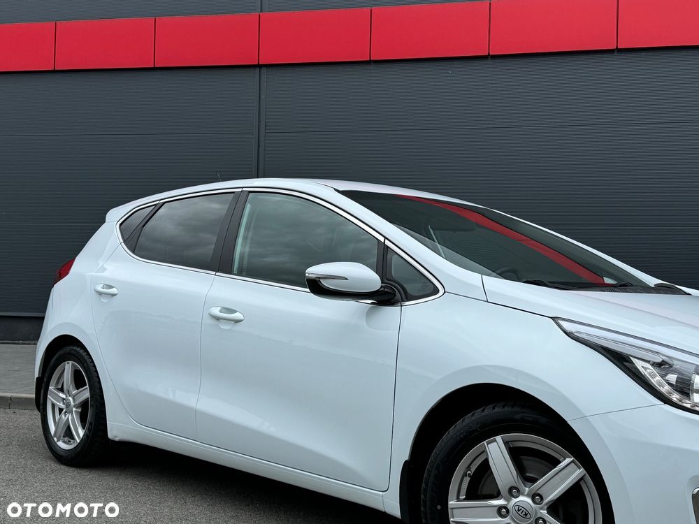 Kia Ceed 1.4 L Business Line - 12