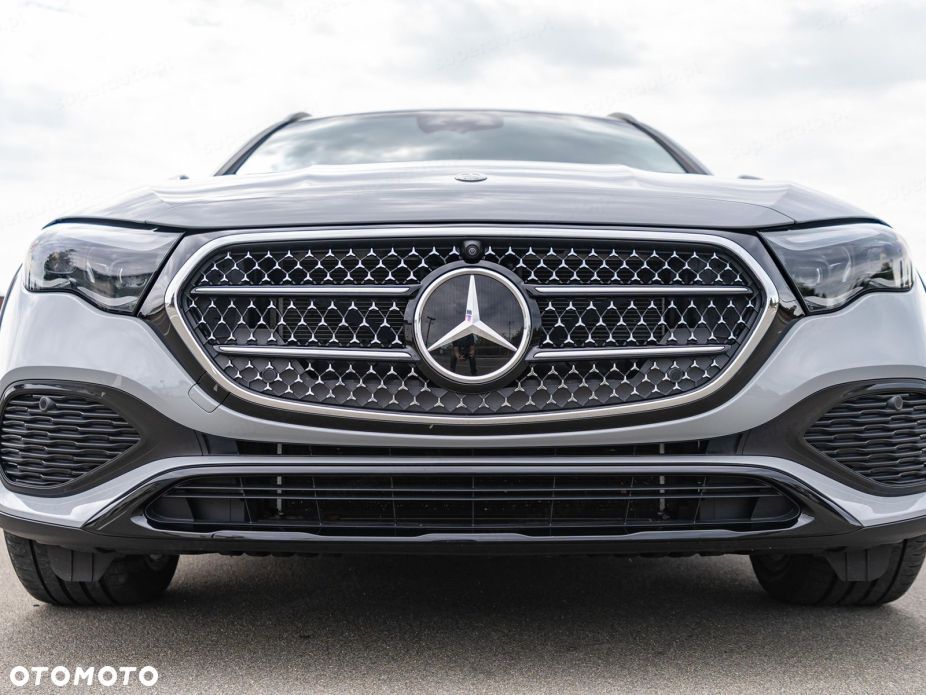 Mercedes-Benz Klasa E 220 d mHEV 4-Matic All-Terrain Avantgarde 9G-Tronic - 3