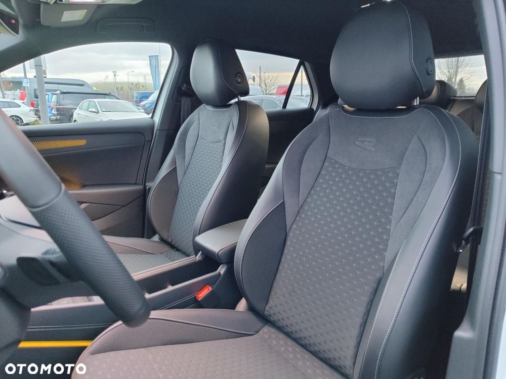 Volkswagen T-Roc - 16