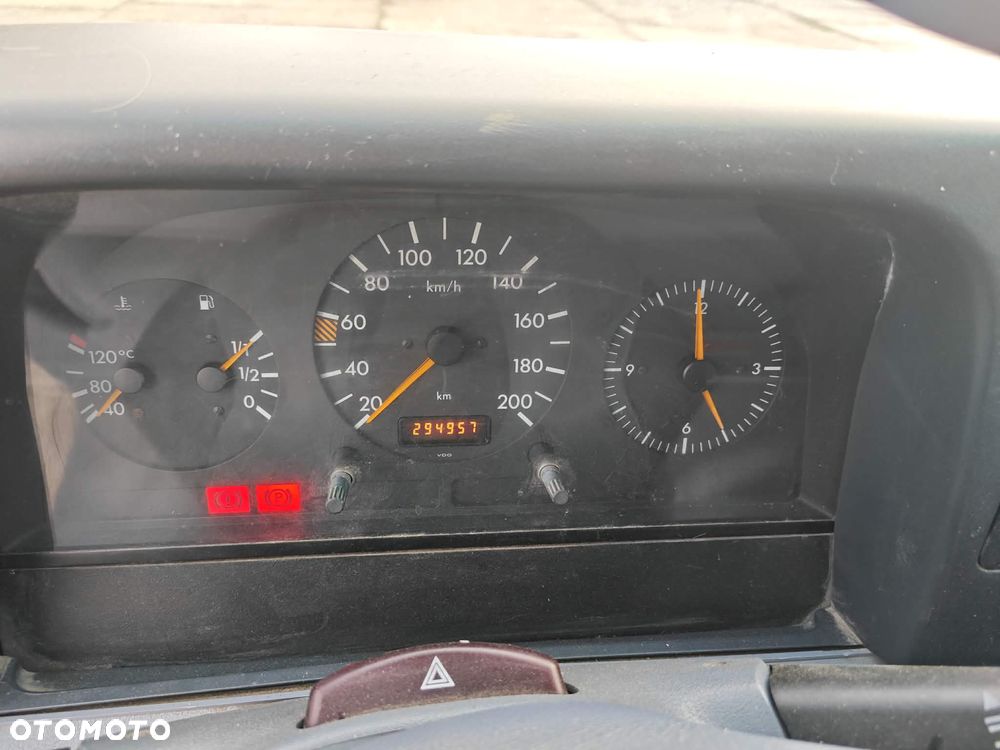 Mercedes-Benz SPRINTER 412 - 6