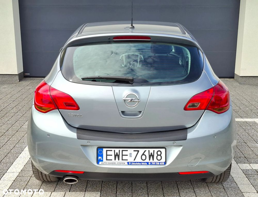 Opel Astra 1.4 T Cosmo - 13