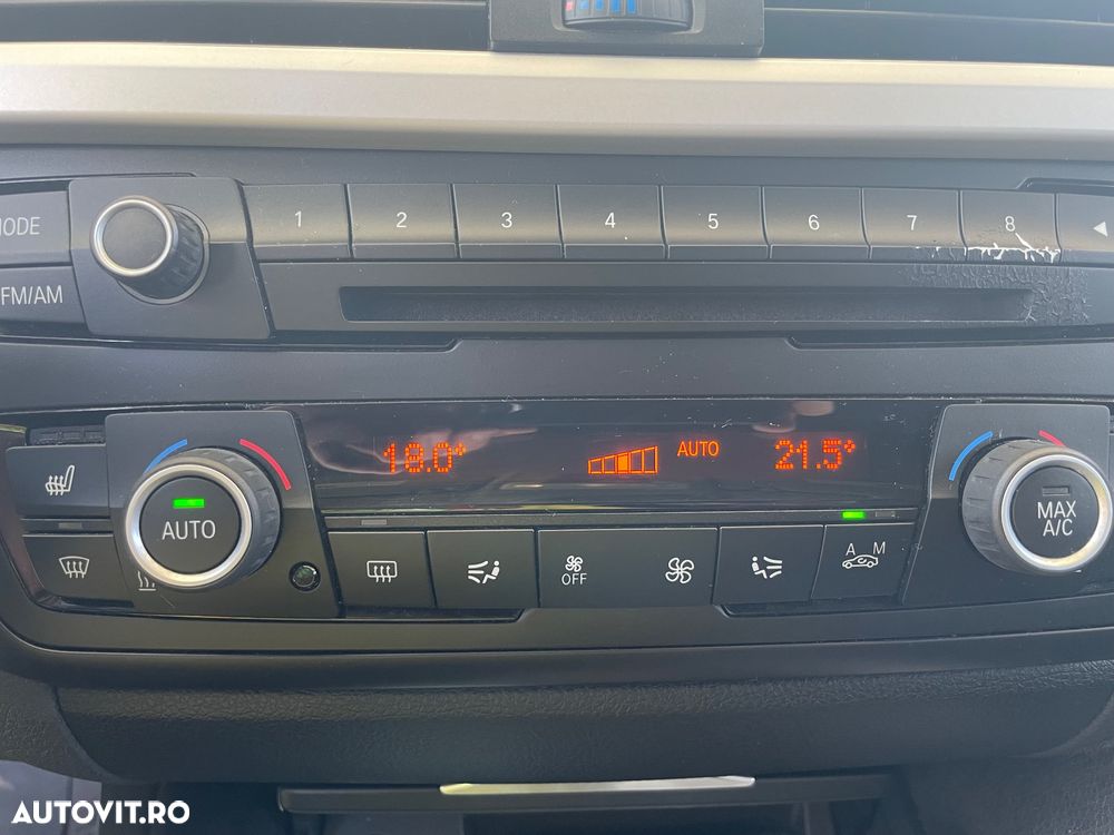 BMW Seria 3 320i xDrive Aut. - 12