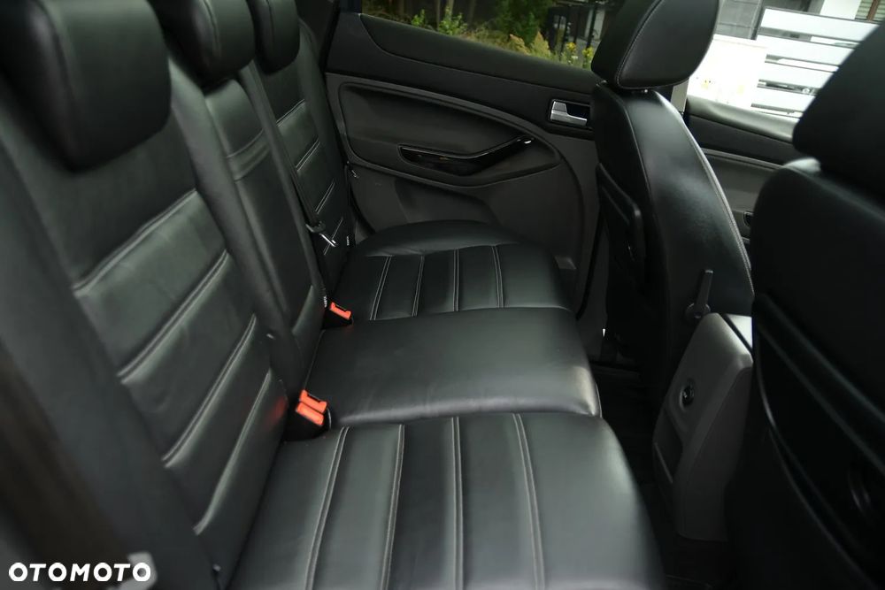 Ford Kuga 2.0 TDCi 4x4 Titanium - 27