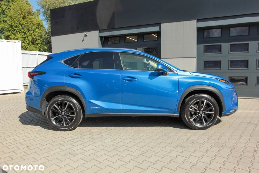Lexus NX 300h Comfort AWD - 3