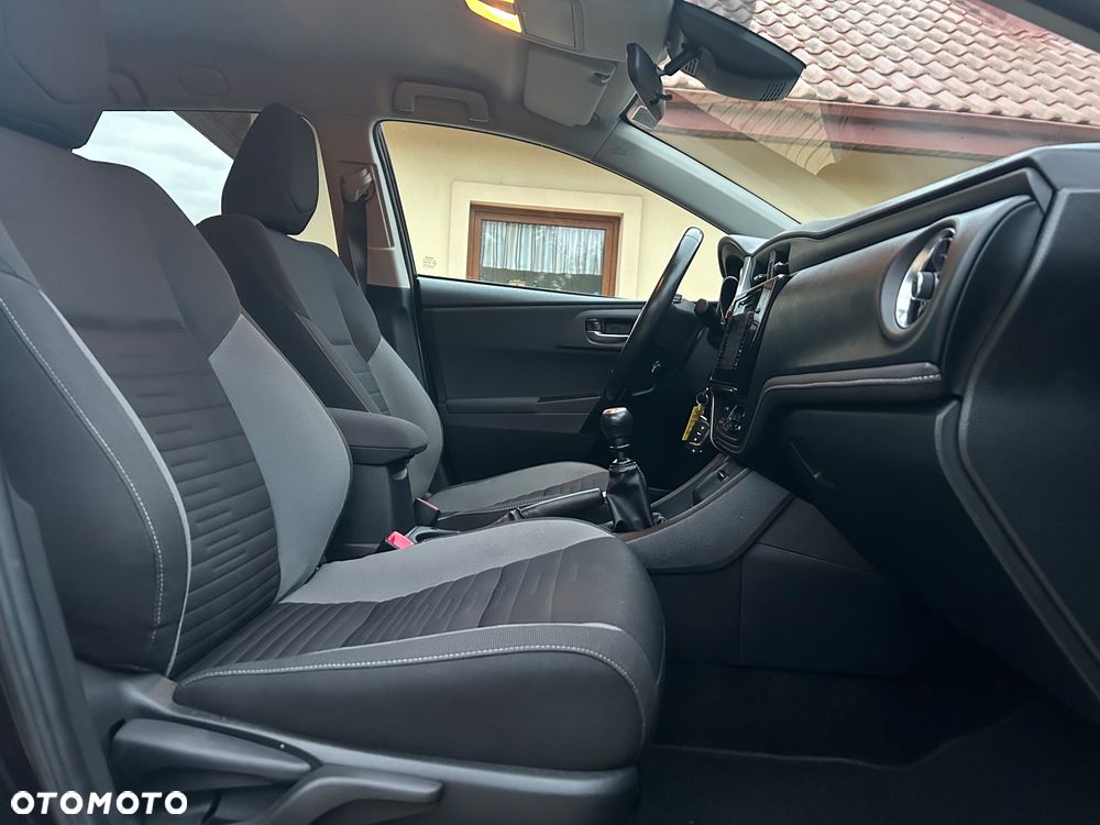 Toyota Auris 1.2 Turbo Edition S+ - 20