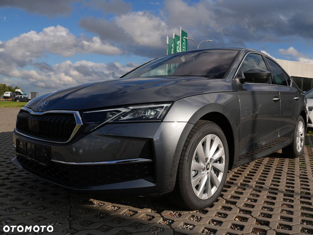 Skoda Octavia 1.5 TSI mHEV Drive Selection DSG - 11