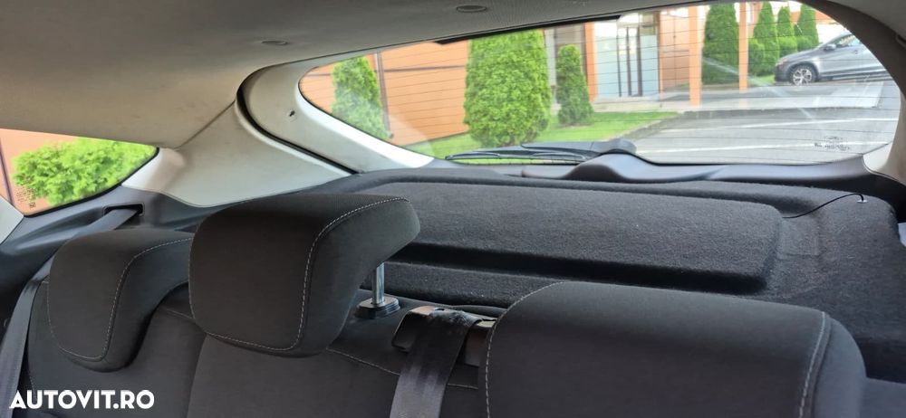Ford Focus 1.5 TDCi Trend - 8