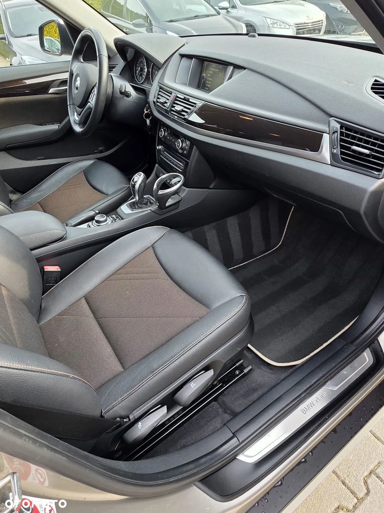 BMW X1 xDrive18d xLine - 25