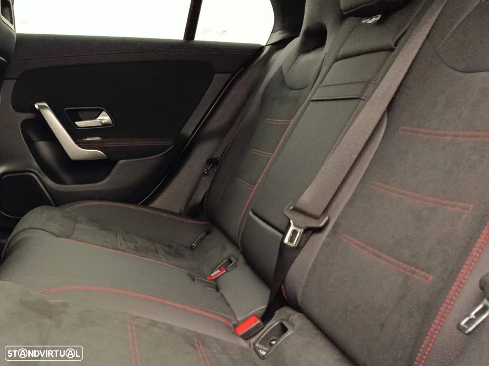Mercedes-Benz CLA 200 - 29