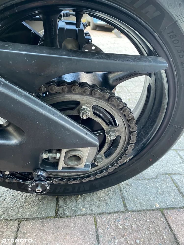Yamaha FZ8 - 18