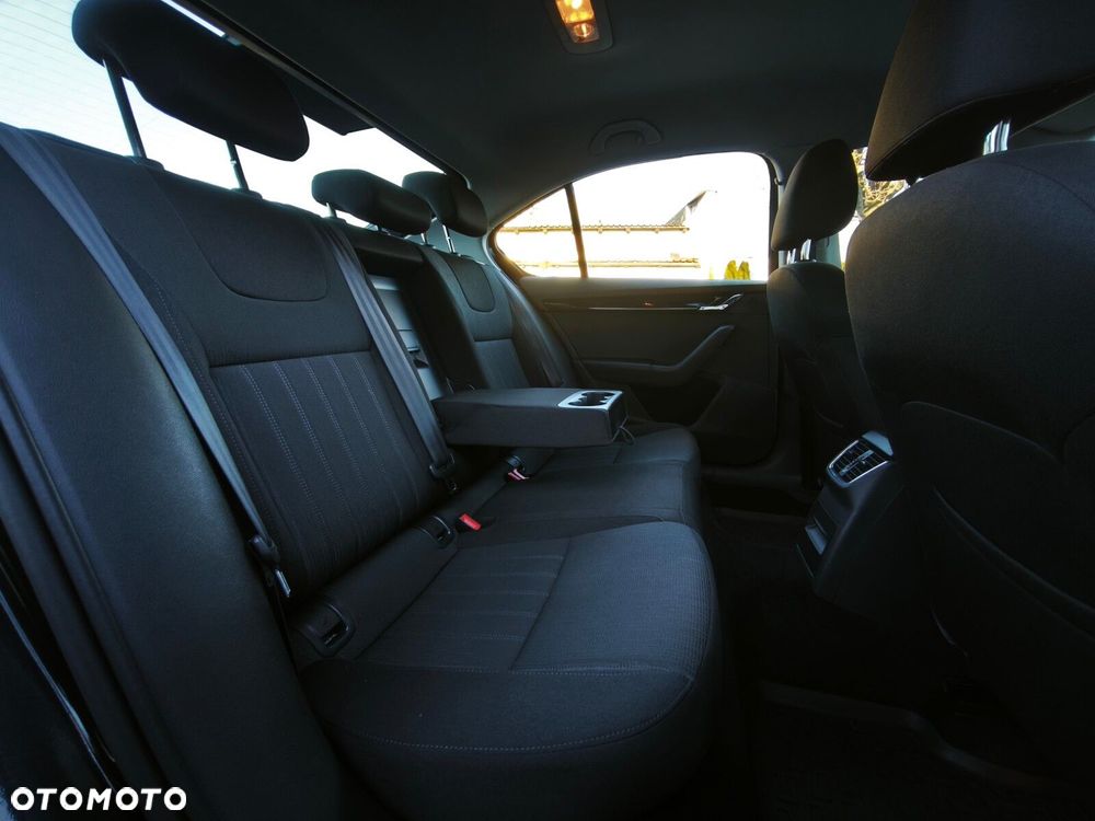 Skoda Octavia 1.5 TSI GPF ACT Style DSG - 9