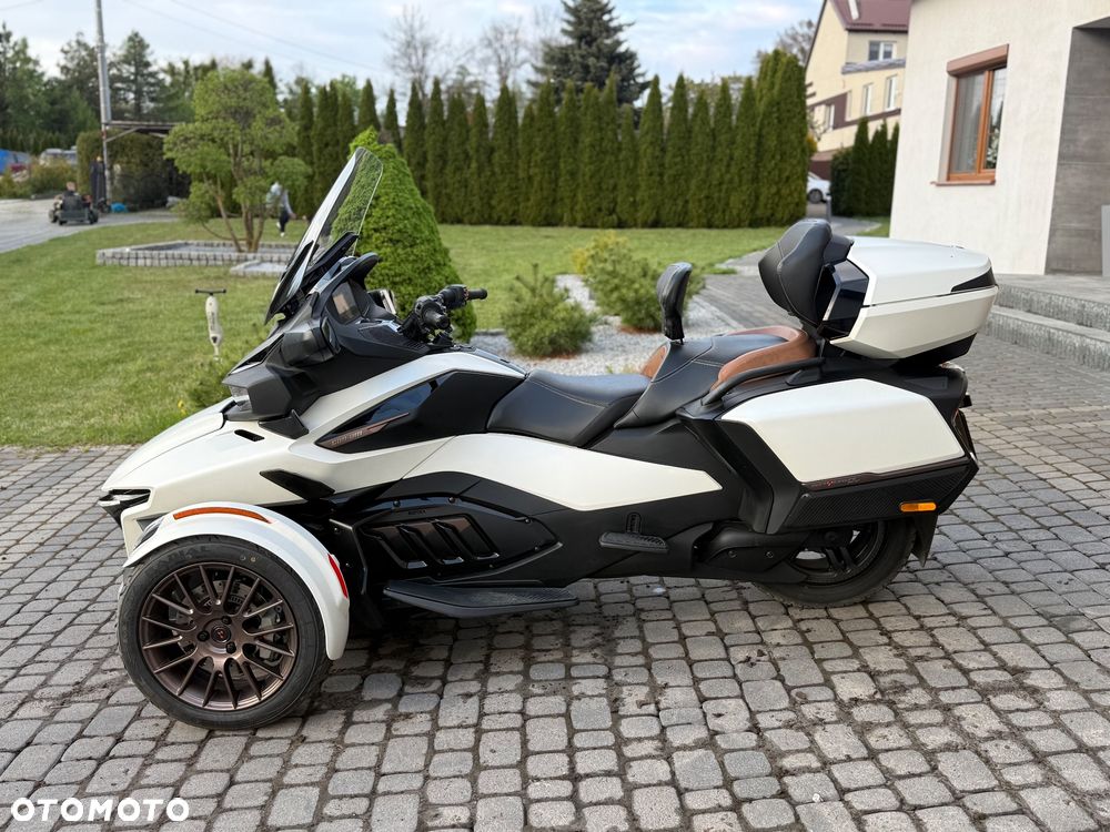 Can-Am Spyder - 7