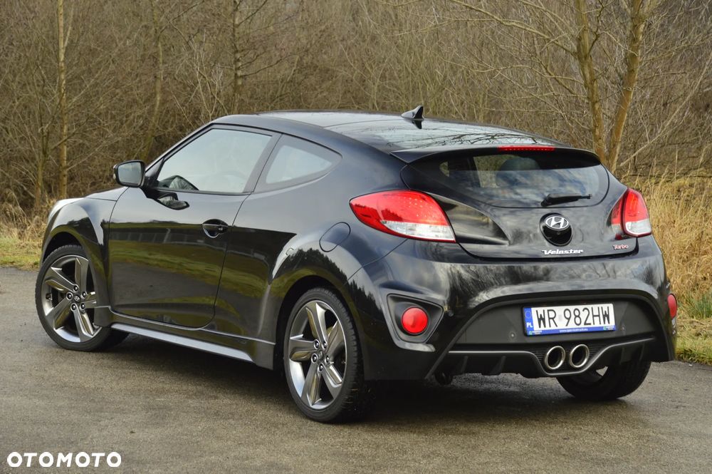 Hyundai Veloster - 18