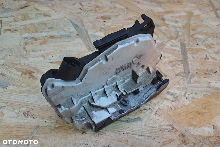skoda superb fabia ii zamek drzwi prawy tył 6 pin 5n0839016g - 2