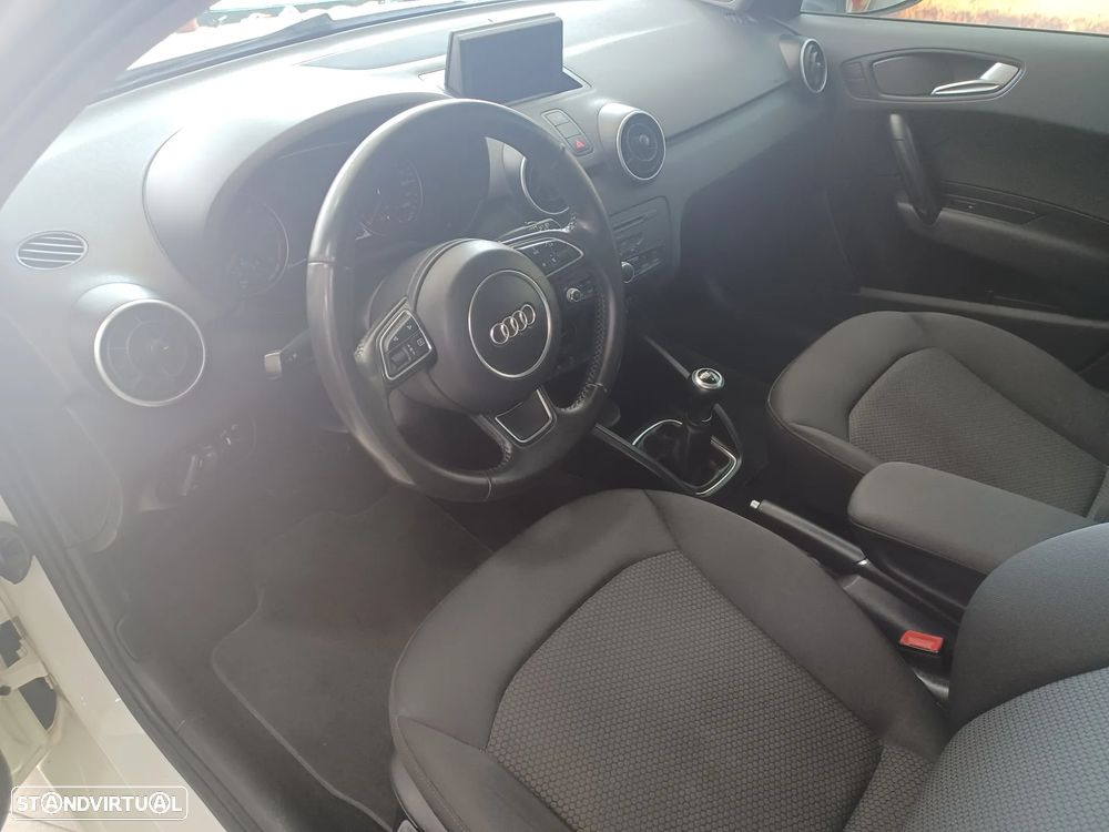 Audi A1 Sportback 1.6 TDI Advance - 10