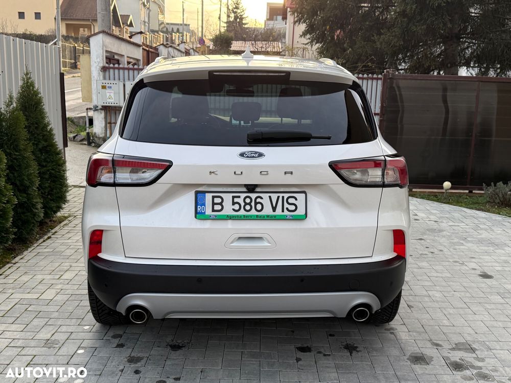 Ford Kuga 1.6 EcoBoost 2x4 Titanium - 10