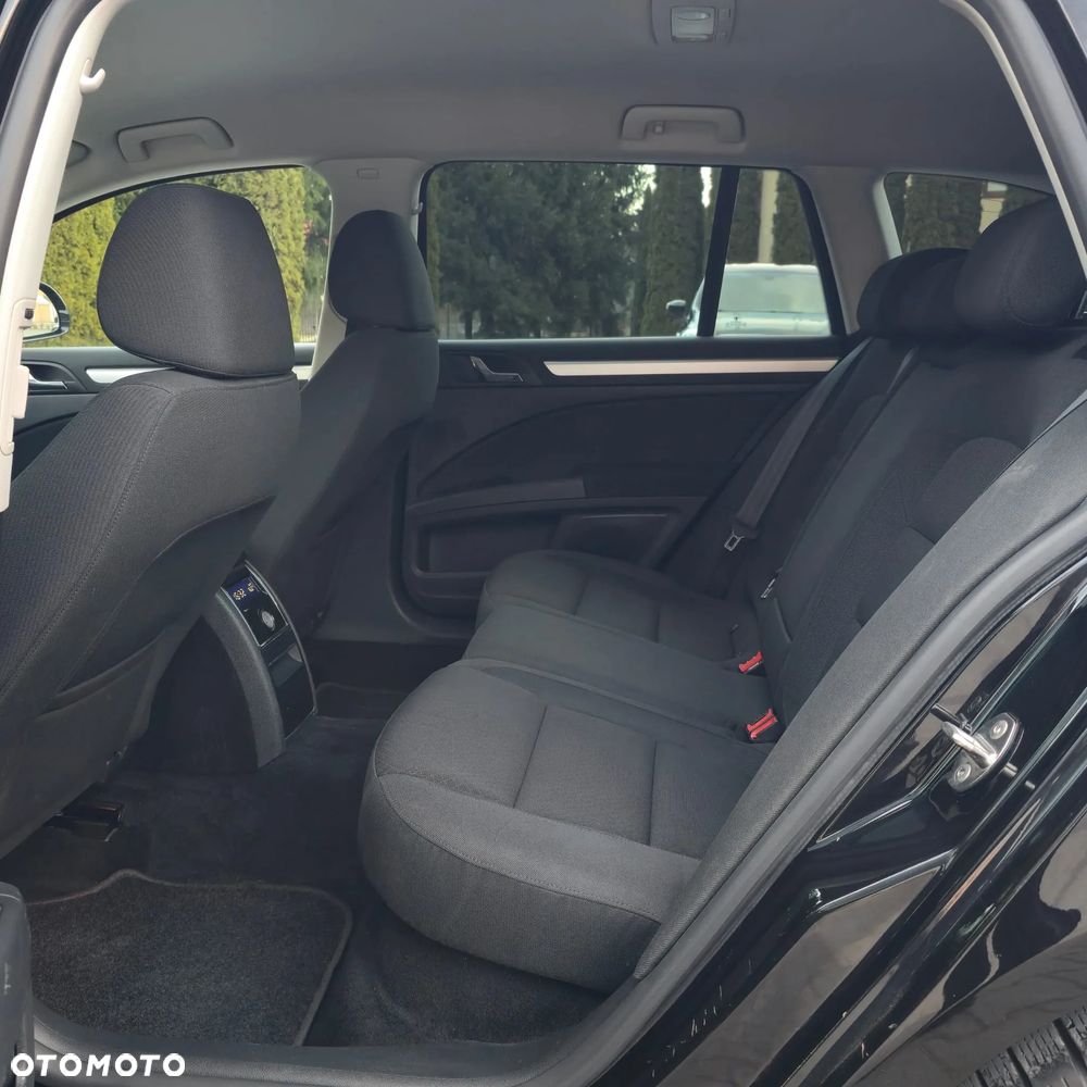 Skoda Superb 2.0 TDI DSG Comfort - 22