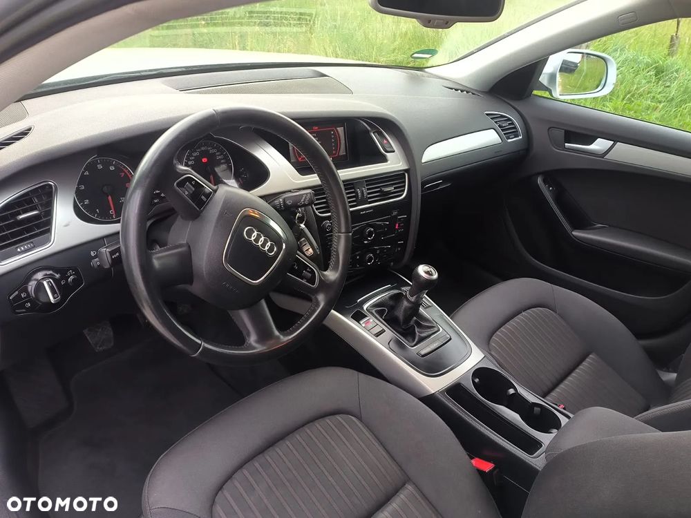 Audi A4 ver-avant-1-8-tfsi-ambiente - 16