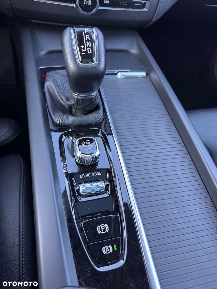 Volvo XC 60 D4 AWD Geartronic Inscription - 21