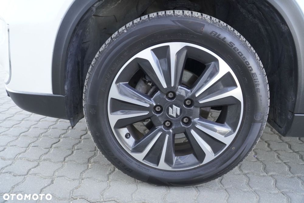 Suzuki Vitara 1.4 Boosterjet Premium 4WD - 28